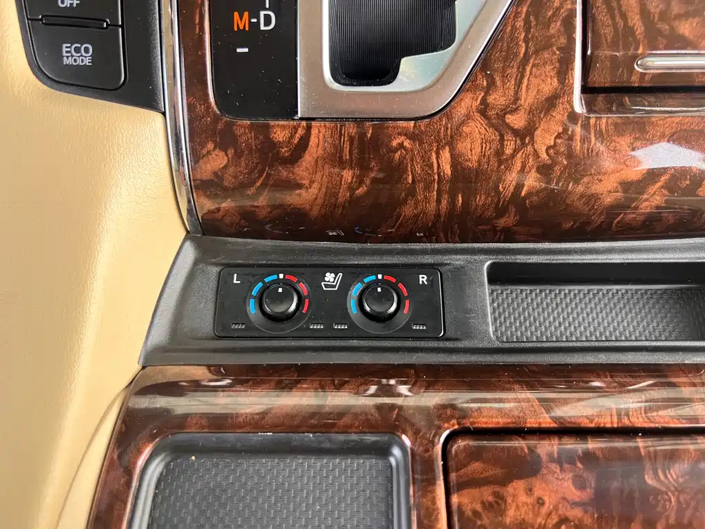 TOYOTA ALPHARD 2018