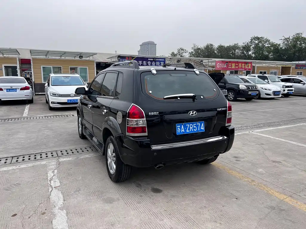 HYUNDAI TUCSON 2011