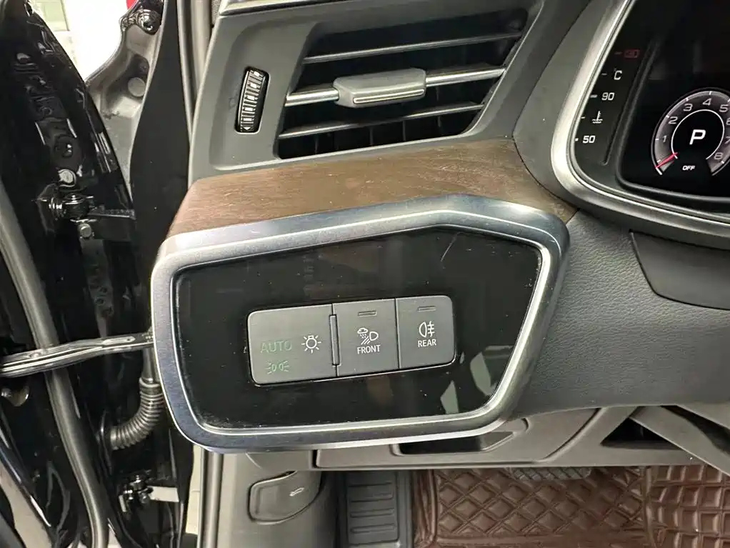 AUDI A6L 2021