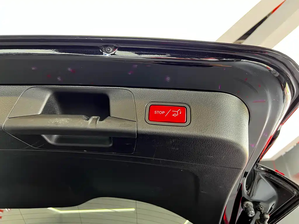 MERCEDES BENZ GLB 2022