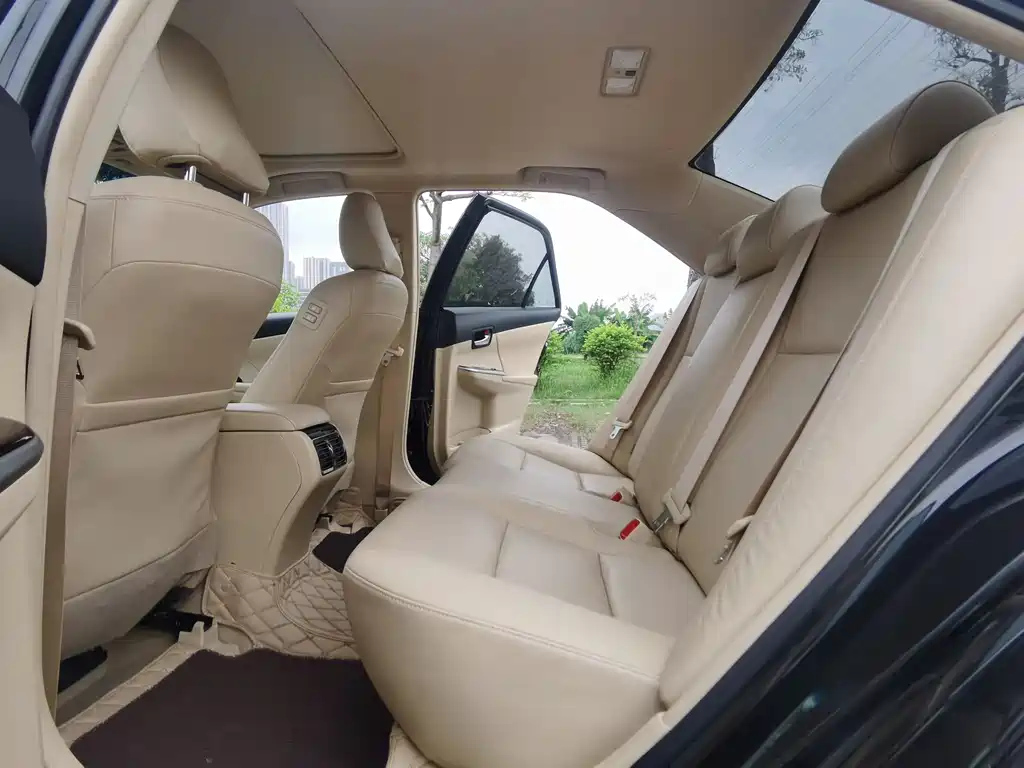 TOYOTA CAMRY 2016