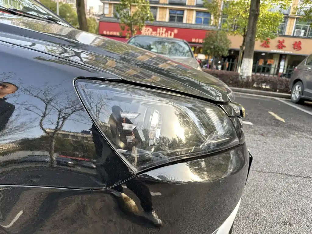 GEELY AUTO EMGRAND 2015