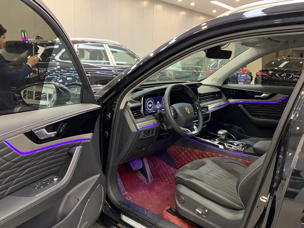 HONGQI HS5 2023