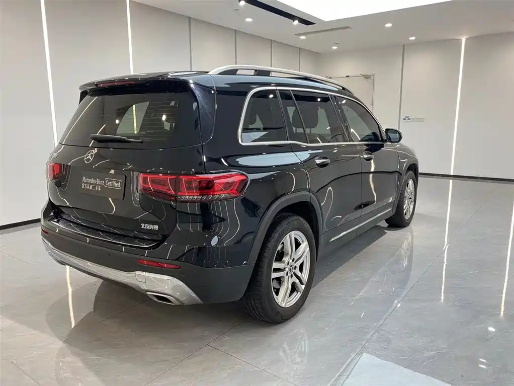 MERCEDES BENZ GLB 2021