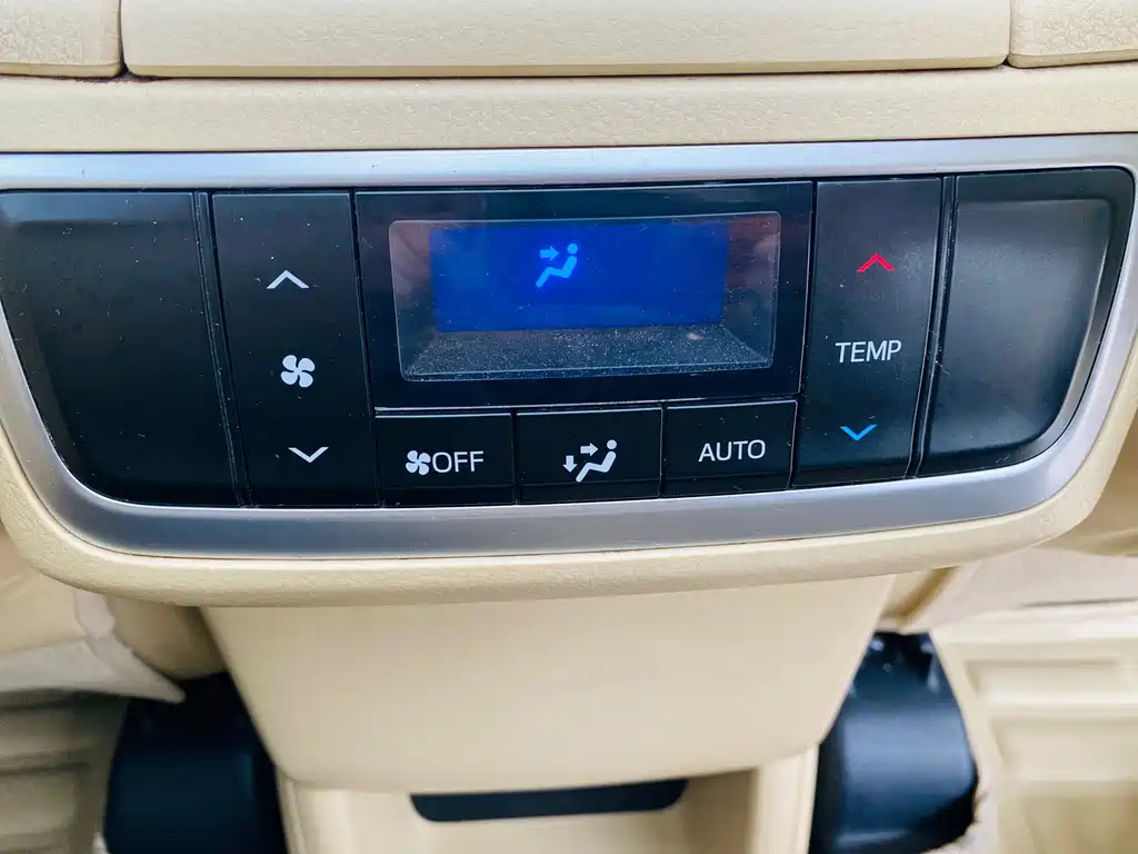 TOYOTA HIGHLANDER 2017