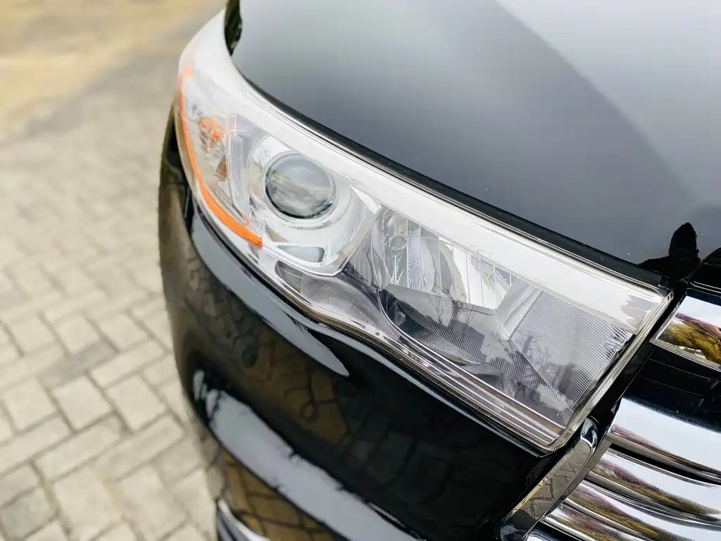 TOYOTA HIGHLANDER 2017