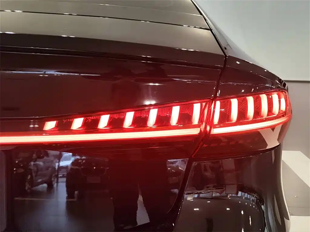 AUDI A7 2021