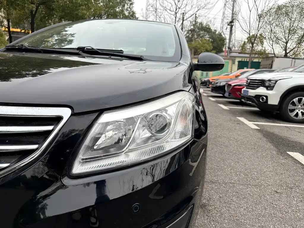 CHERY E3 2015