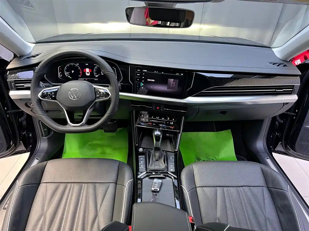VOLKSWAGEN PASSAT 2021