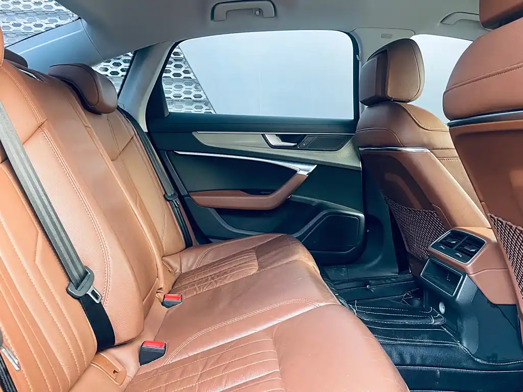 AUDI A6L 2021