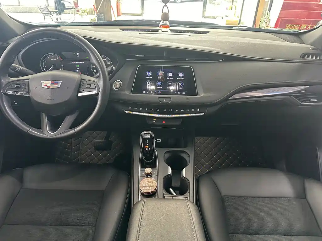 CADILLAC XT4 2021