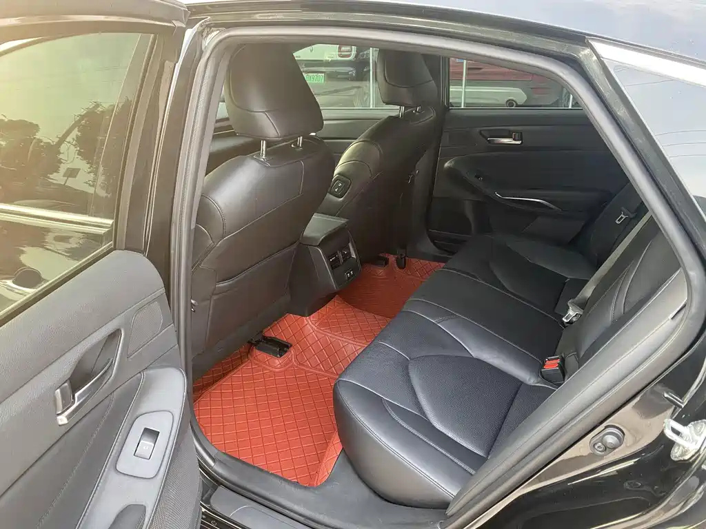 TOYOTA AVALON 2020