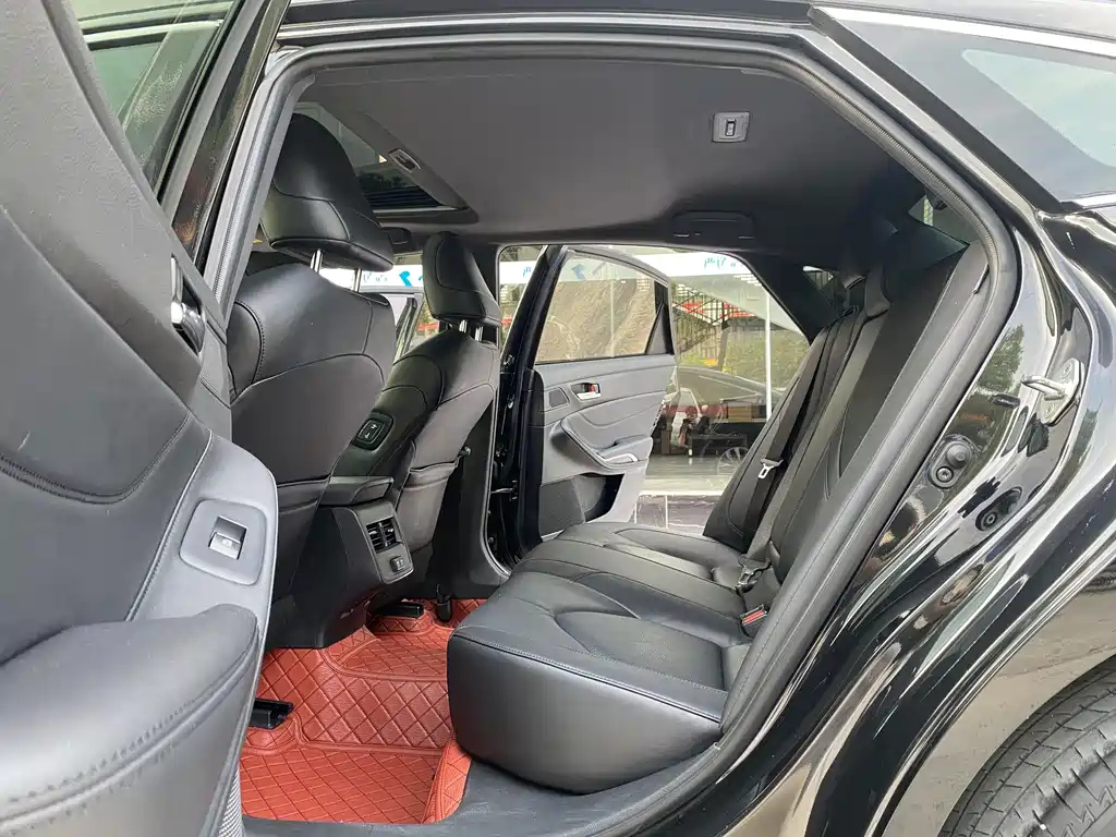 TOYOTA AVALON 2020