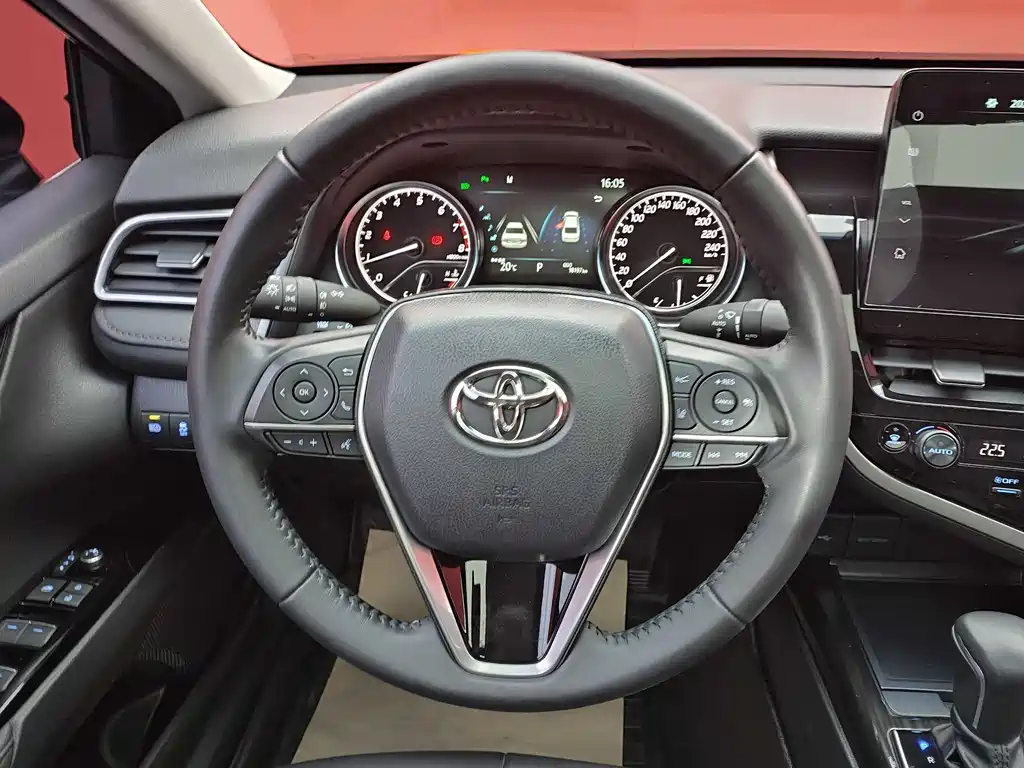 TOYOTA CAMRY 2022