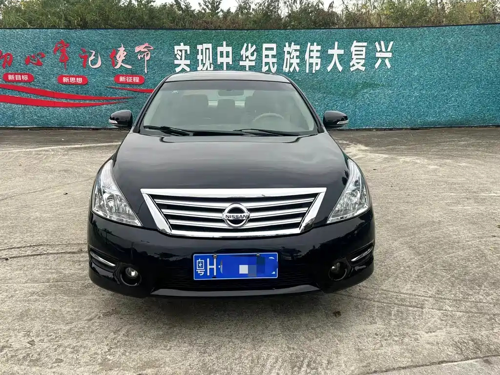 NISSAN TEANA 2011