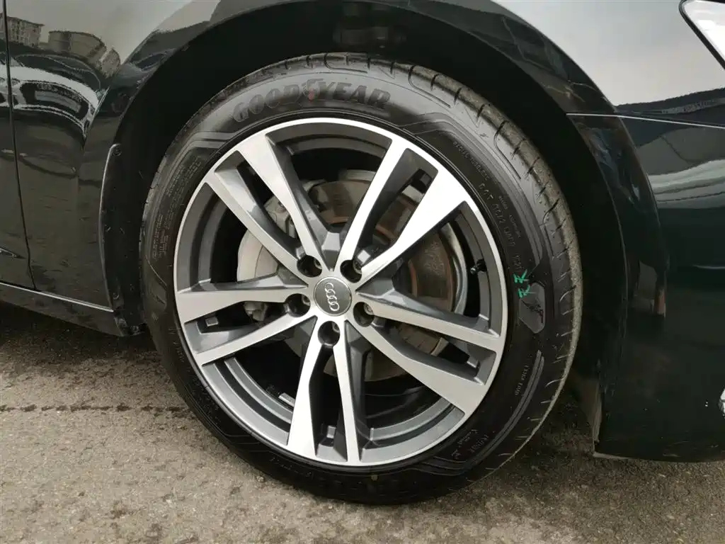 AUDI A6L 2021