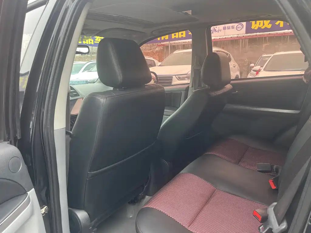 SUZUKI SX4 2011