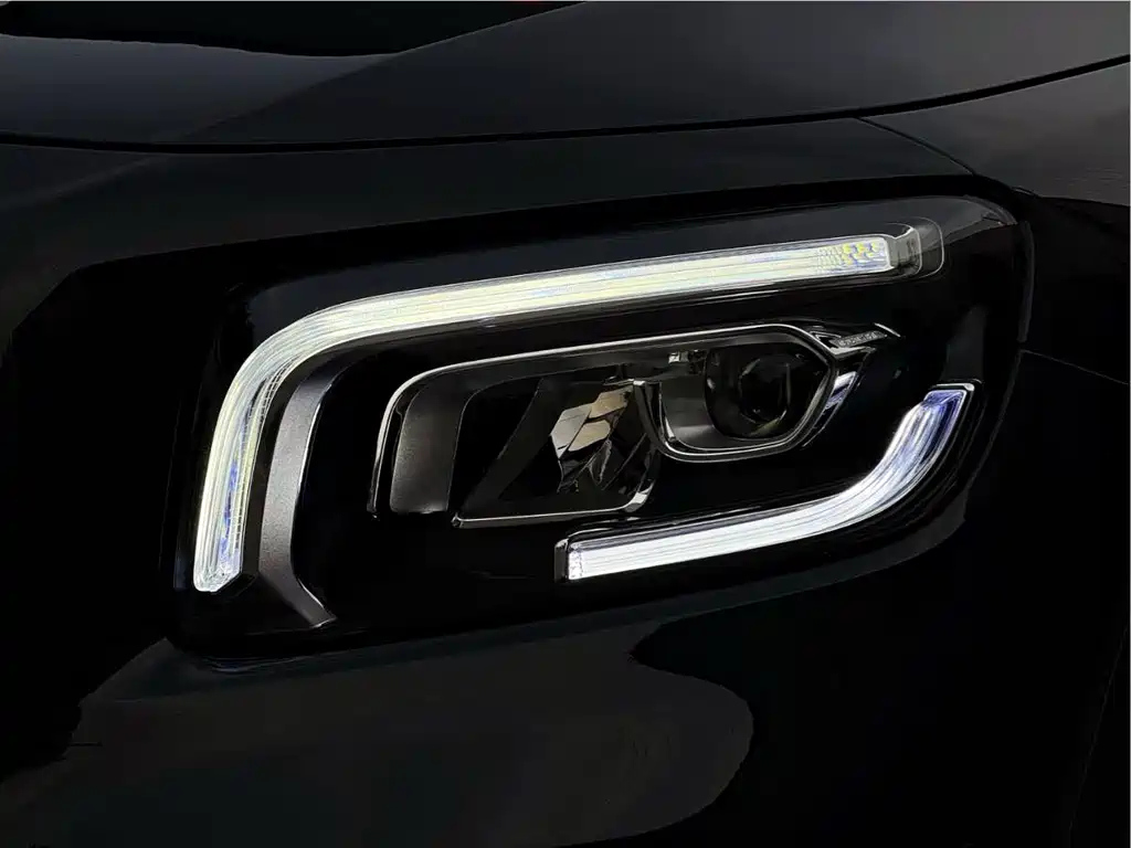 MERCEDES BENZ GLB 2022