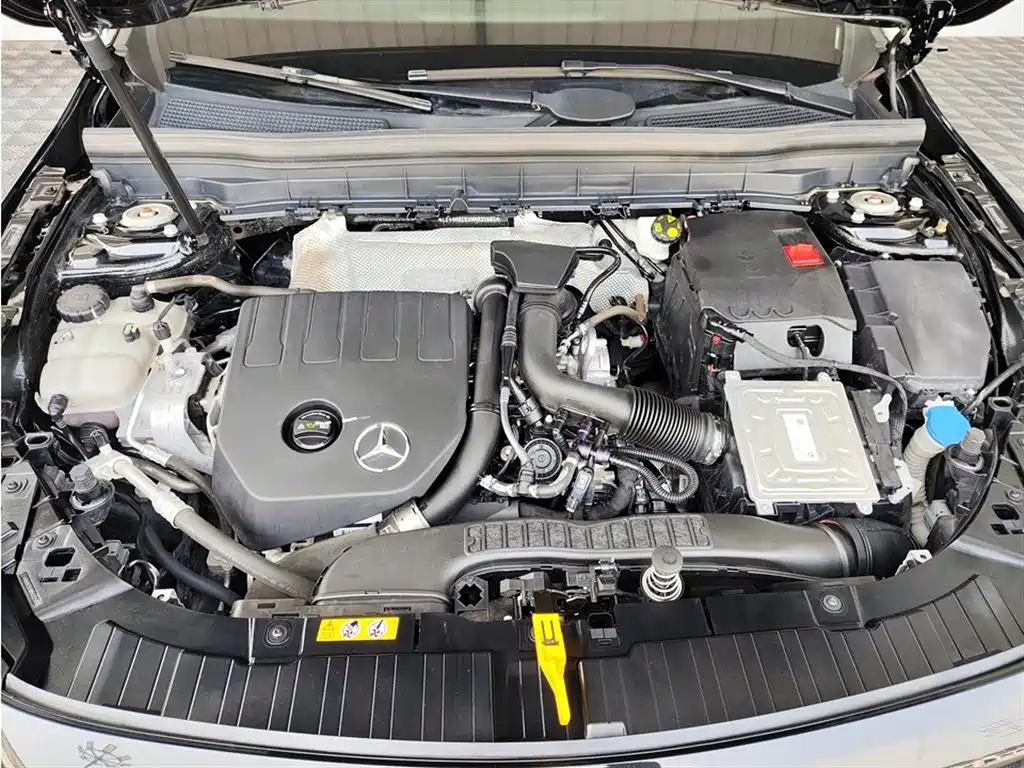 MERCEDES BENZ GLB 2021