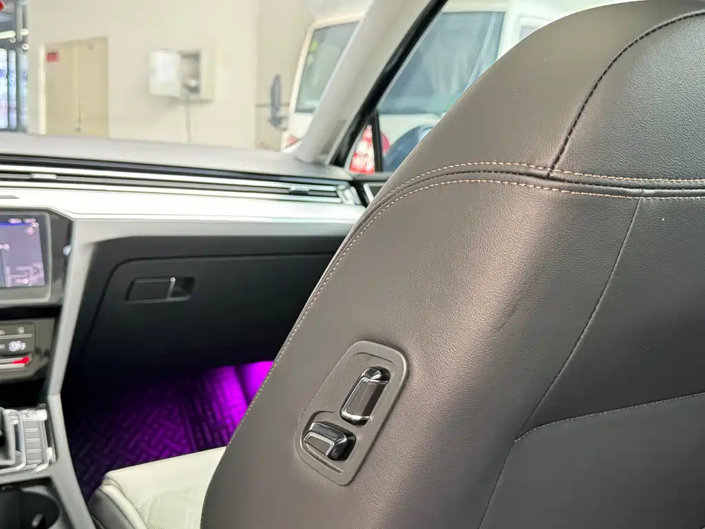 VOLKSWAGEN MAGOTAN 2023