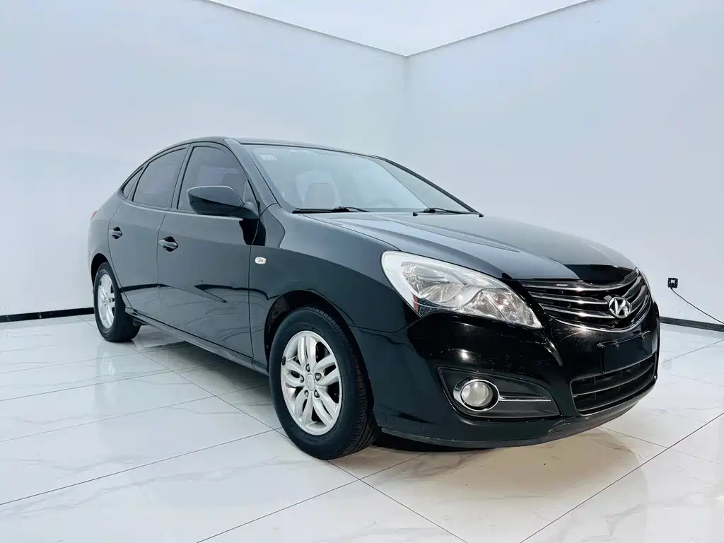 HYUNDAI CELESTA 2015