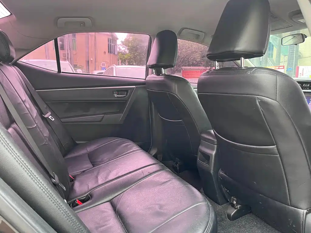 TOYOTA COROLLA 2016