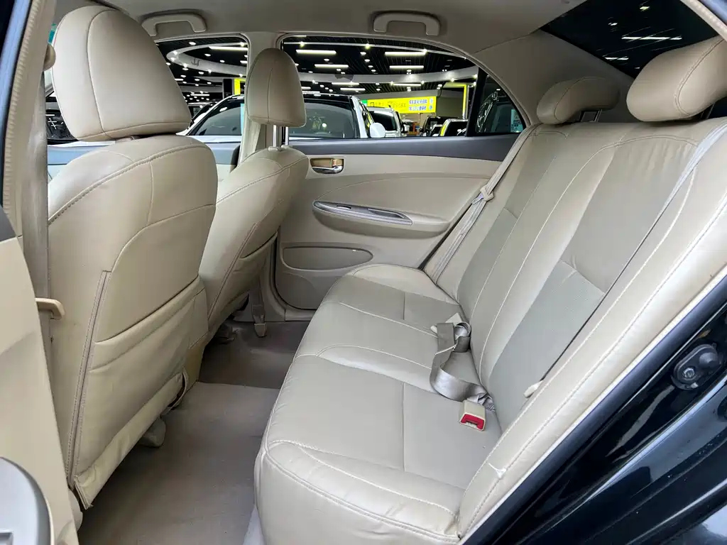 BYD L3 2013