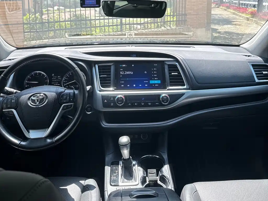 TOYOTA HIGHLANDER 2021