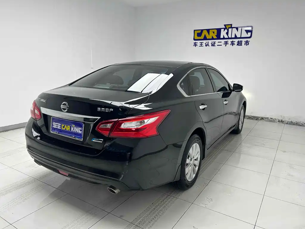 NISSAN TEANA 2018