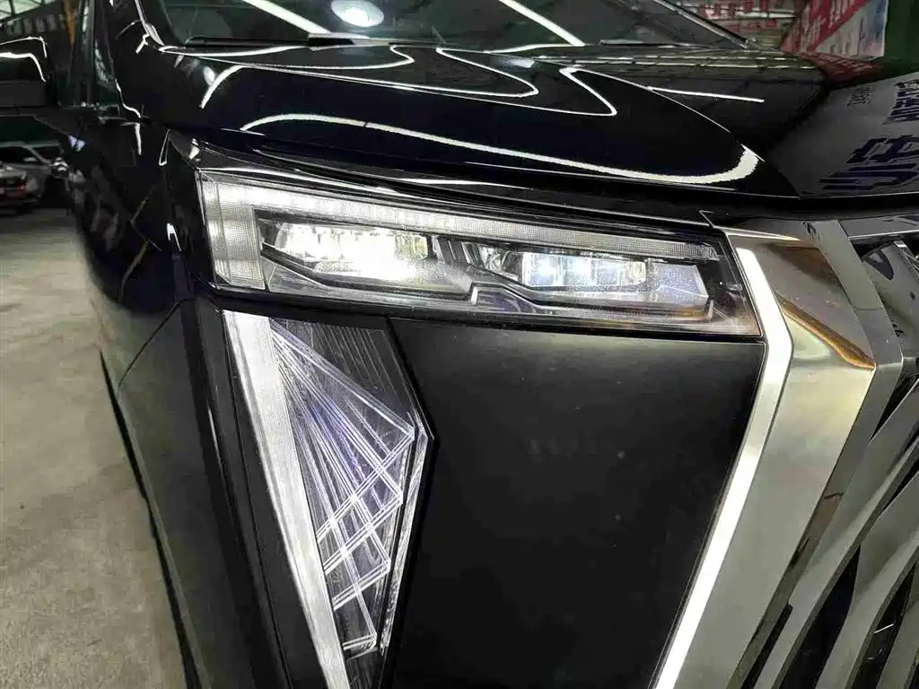 TRUMPCHI M8 2023