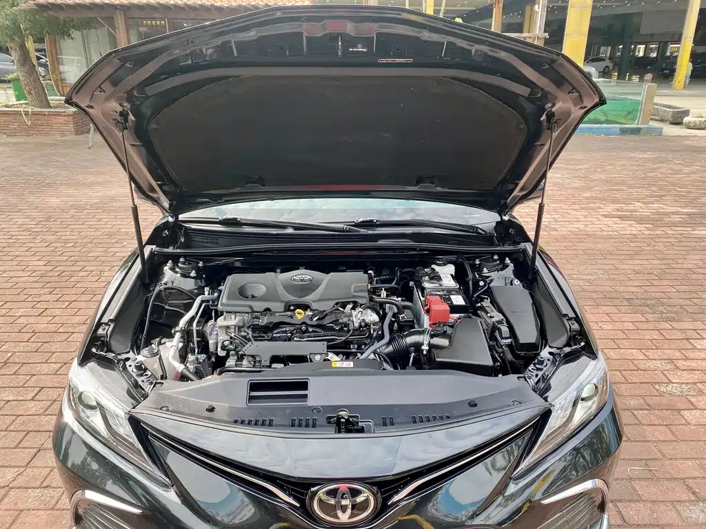 TOYOTA CAMRY 2021