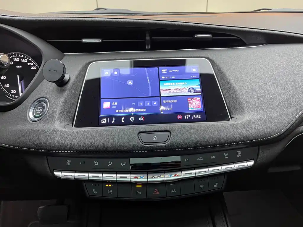 CADILLAC XT4 2022