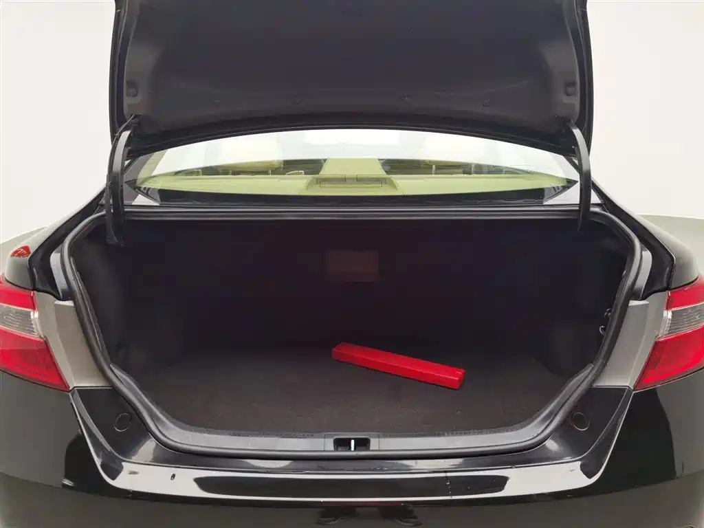 TOYOTA CAMRY 2013