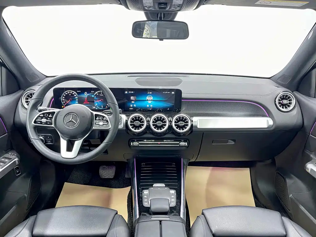 MERCEDES BENZ GLB 2022
