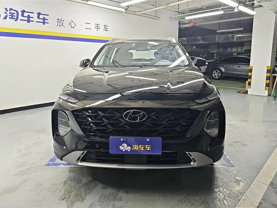 HYUNDAI SANTAFE 2024
