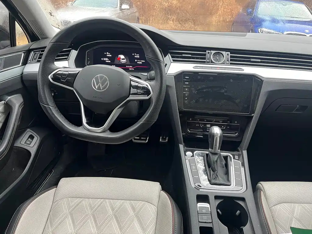 VOLKSWAGEN MAGOTAN 2022