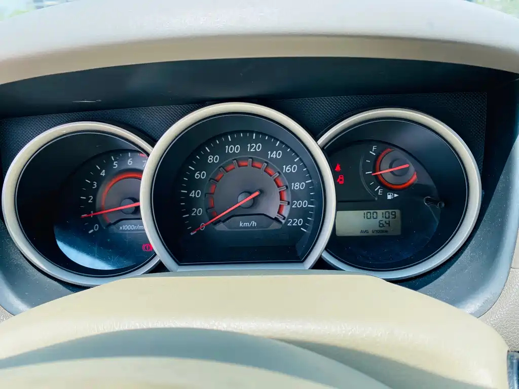 NISSAN SYLPHY 2014