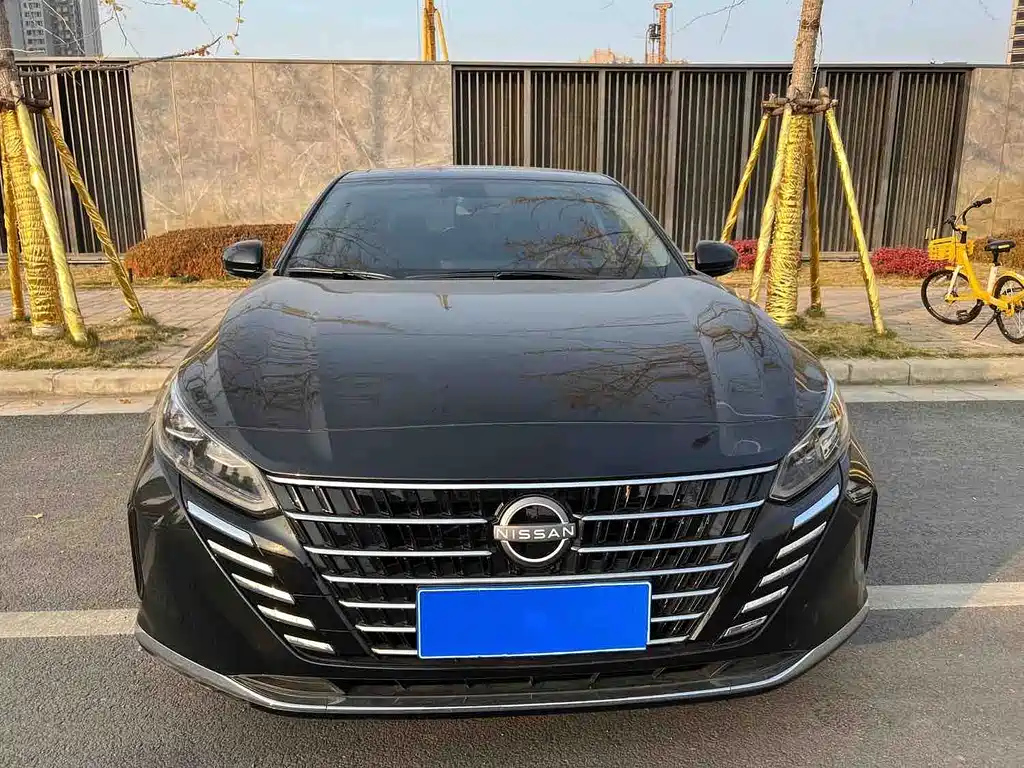 NISSAN TEANA 2023