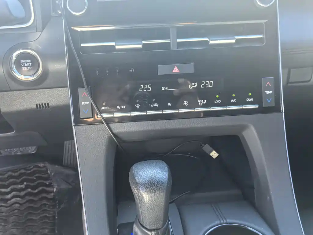 TOYOTA AVALON 2019