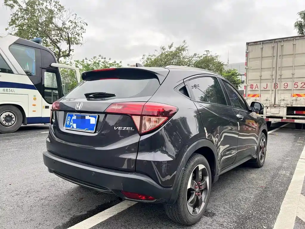 HONDA VEZEL 2017