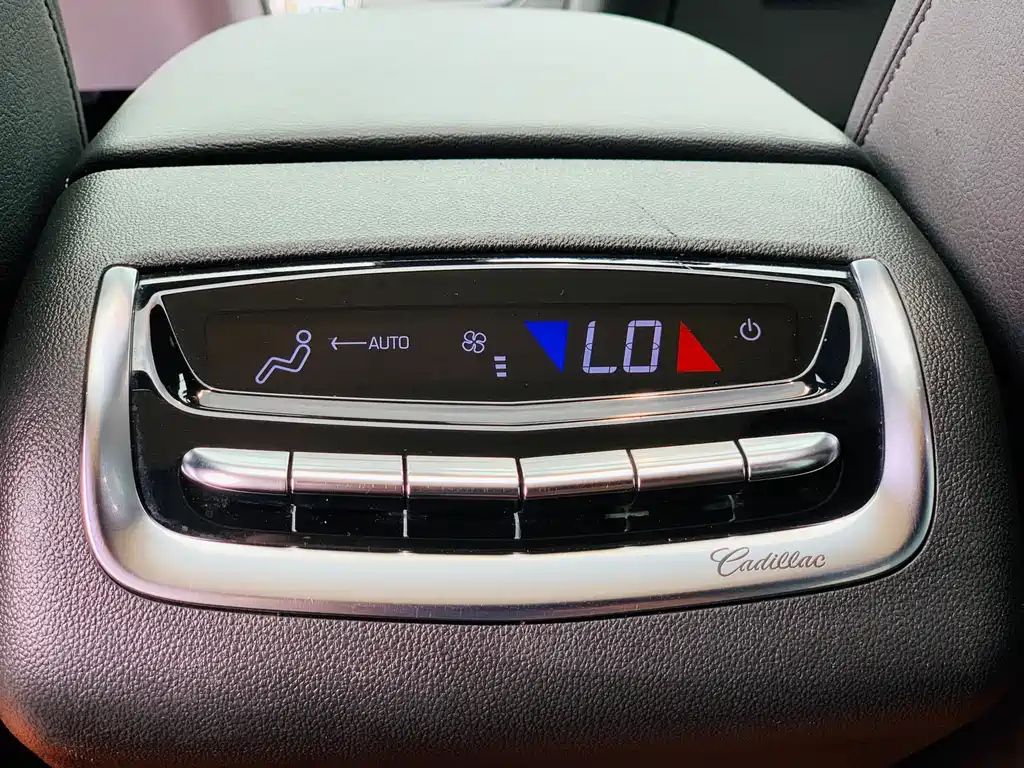 CADILLAC XT6 2020