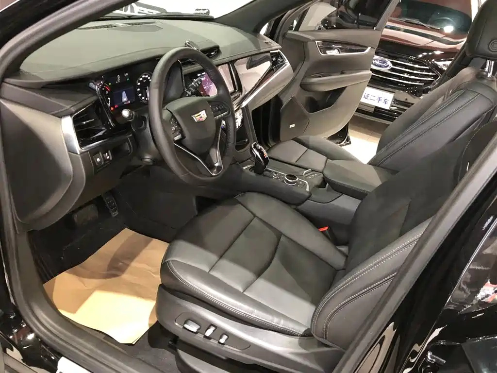 CADILLAC XT6 2022