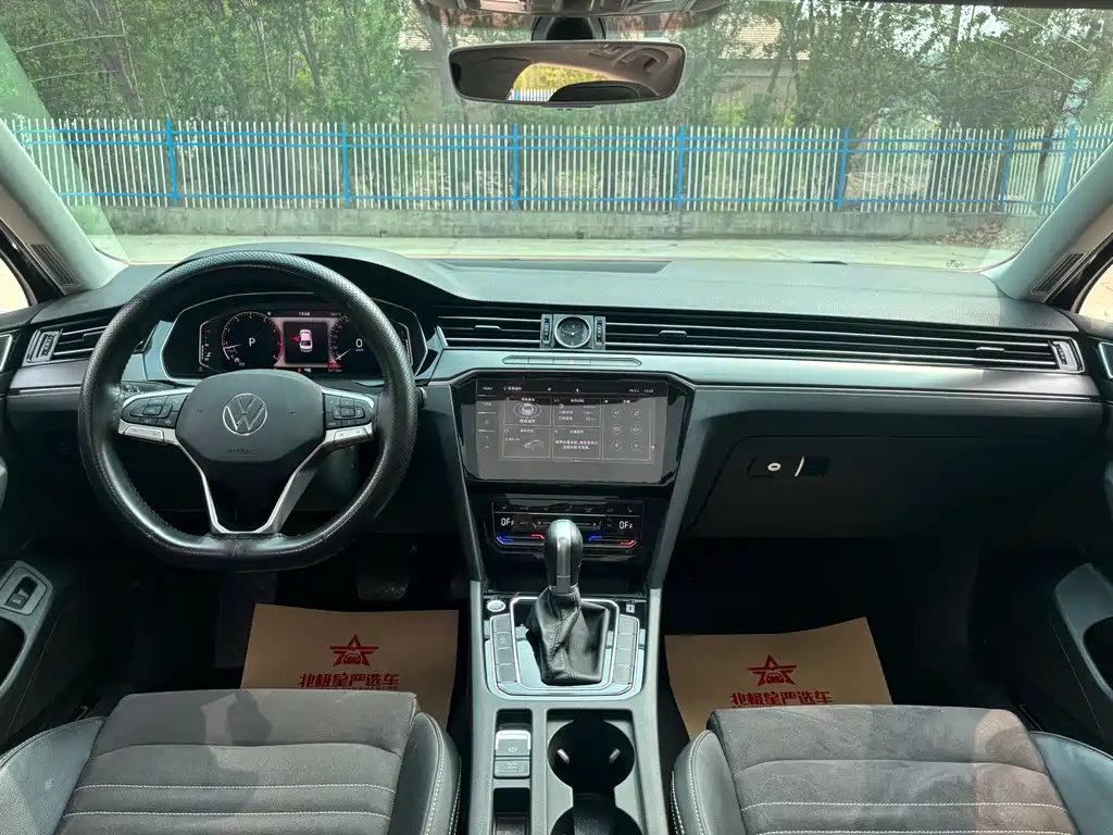 VOLKSWAGEN MAGOTAN 2021