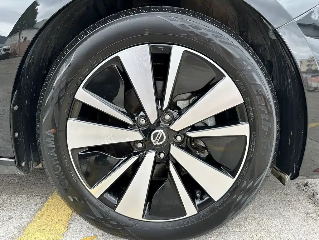 NISSAN TEANA 2021