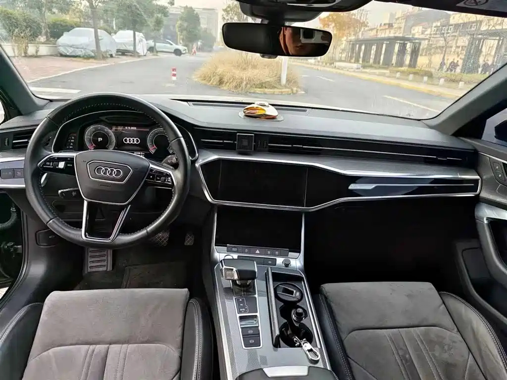 AUDI A6L 2021