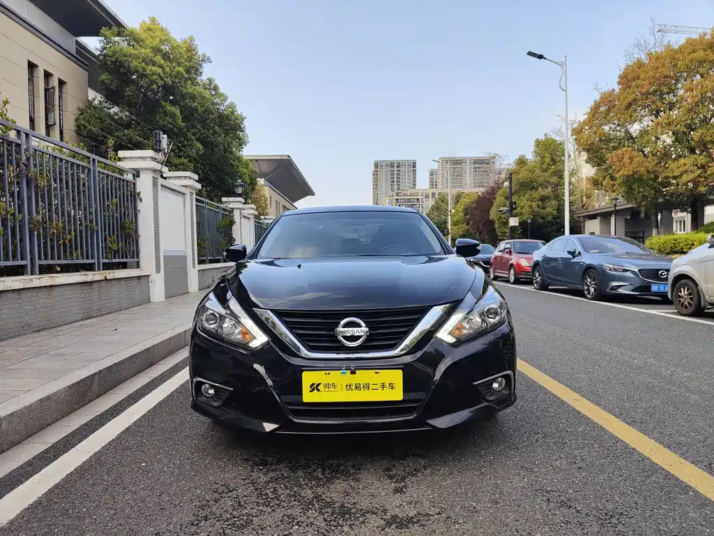 NISSAN TEANA 2016