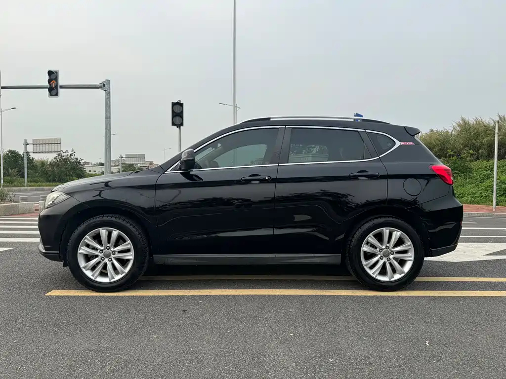 HAVAL H2 2014