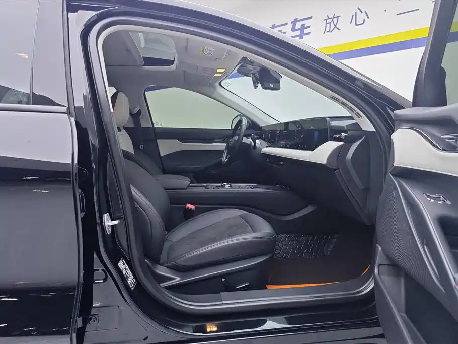 FORD MONDEO 2023