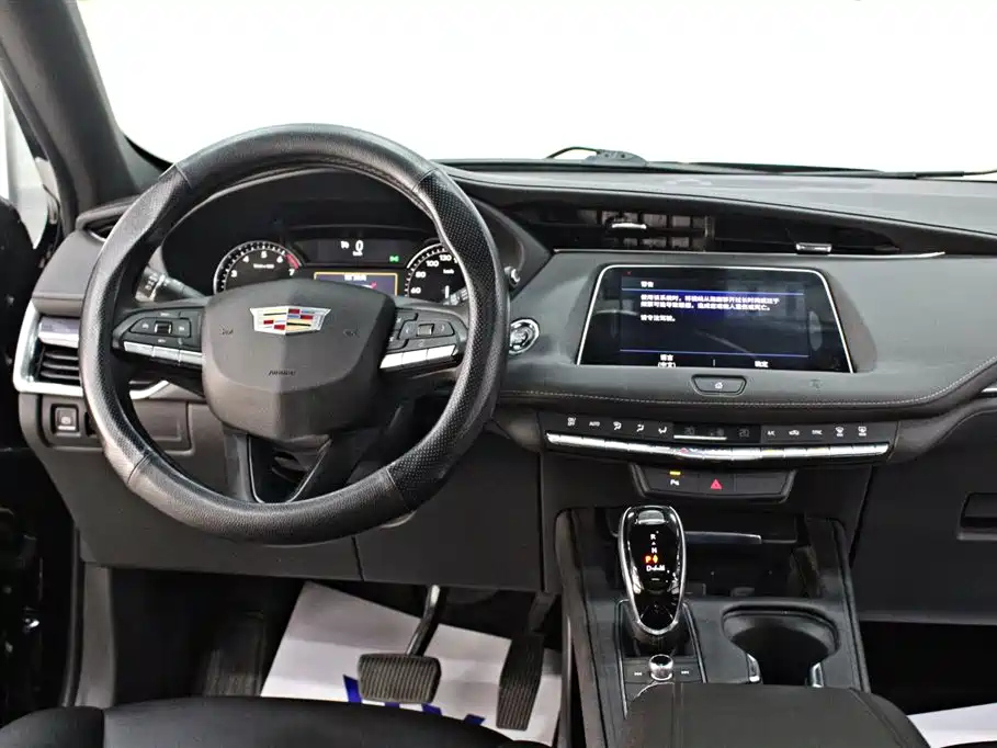 CADILLAC XT4 2020