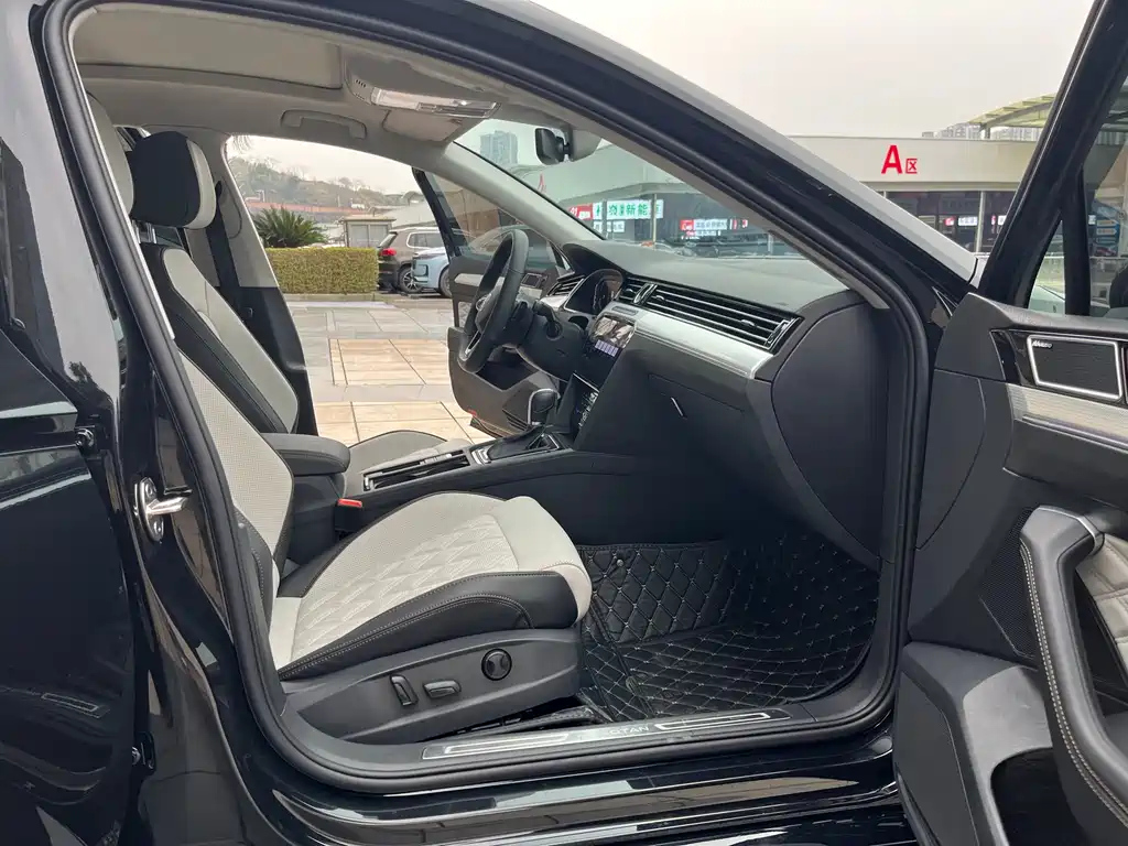 VOLKSWAGEN MAGOTAN 2024